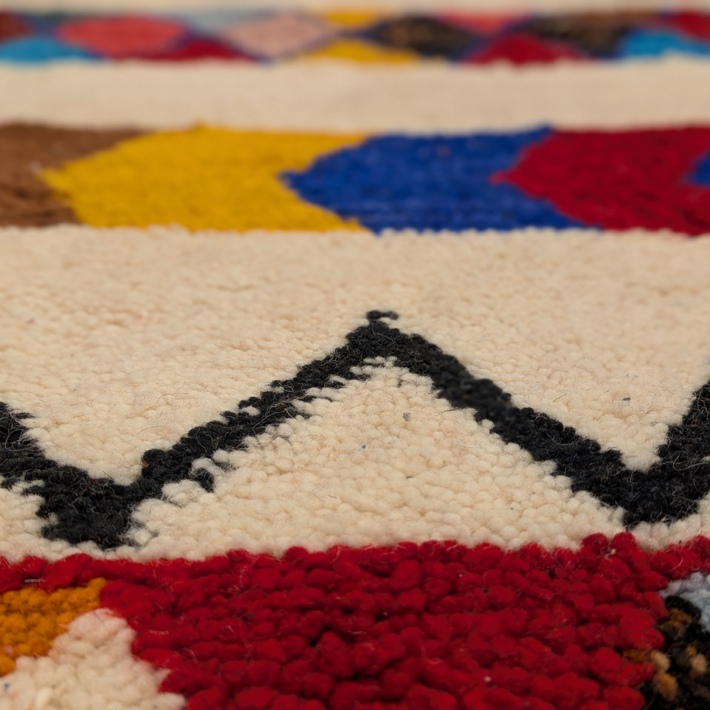 Latifa - Rugs & Tales