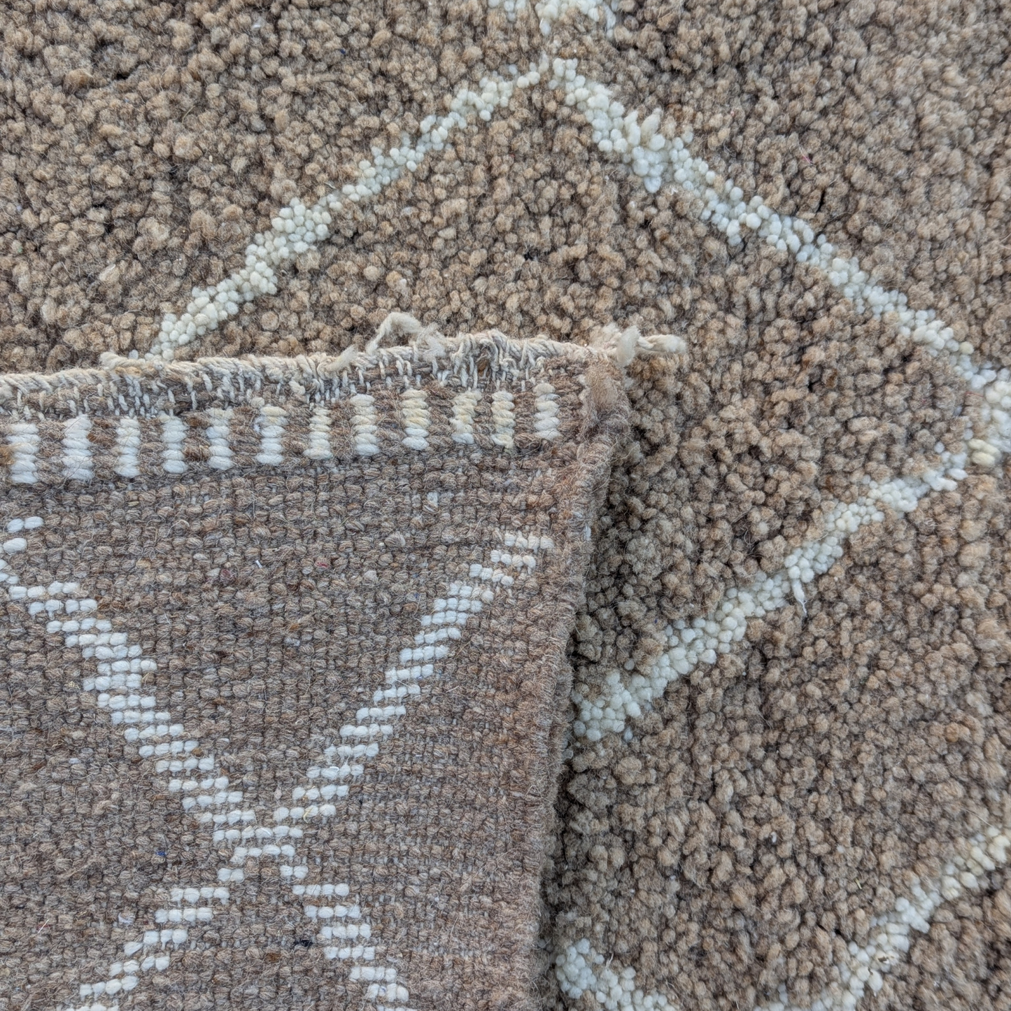 Sahara Weaves - Rugs & Tales