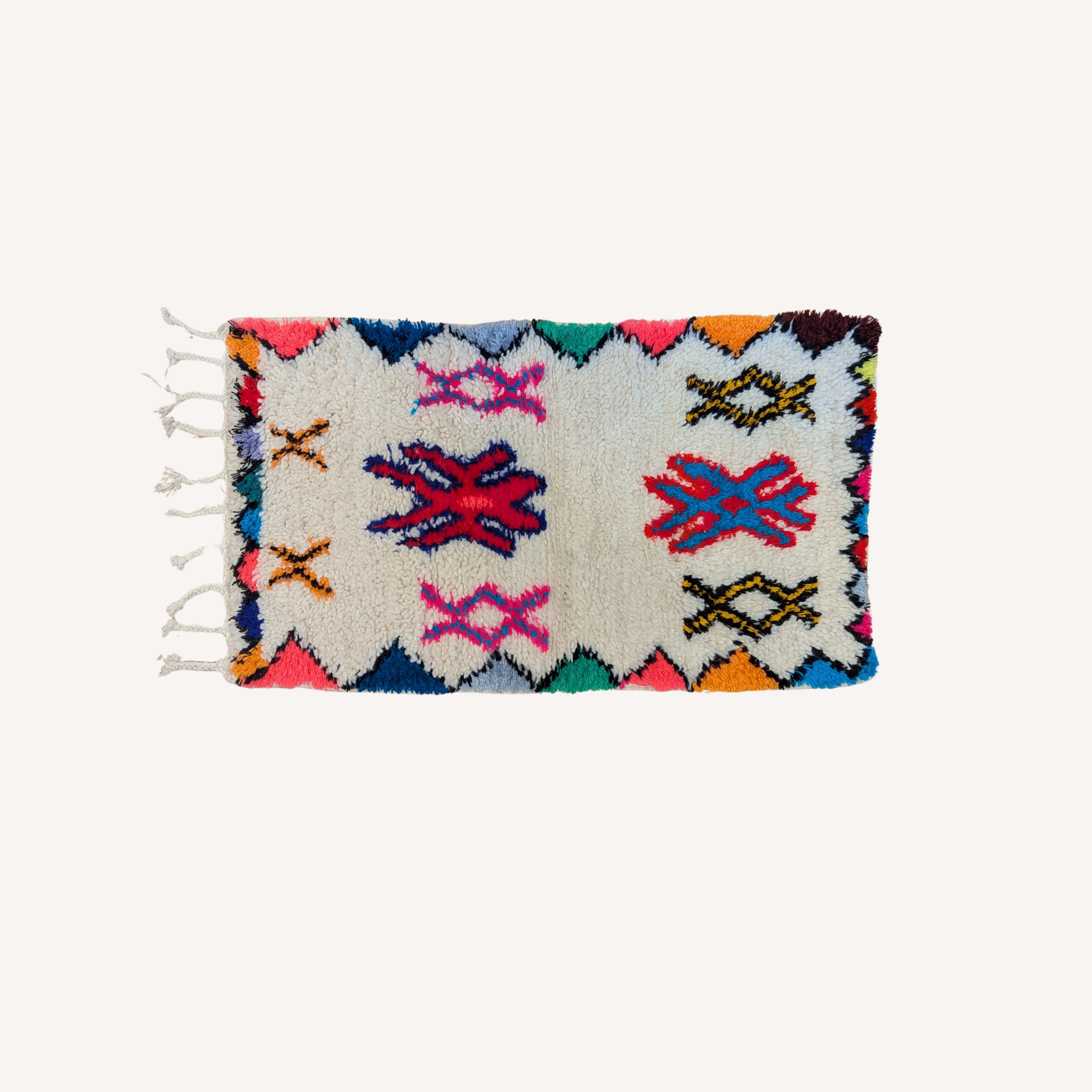 Amazich - Rugs & Tales
