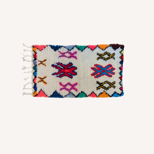 Amazich - Rugs & Tales