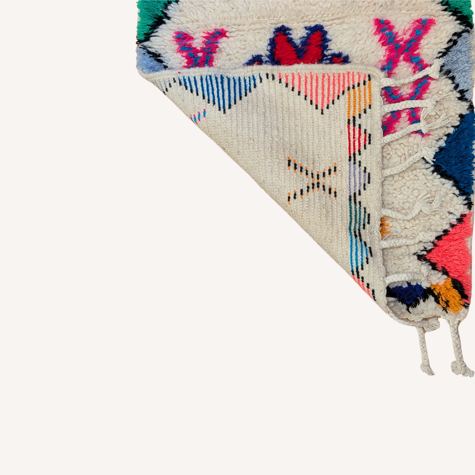 Amazich - Rugs & Tales