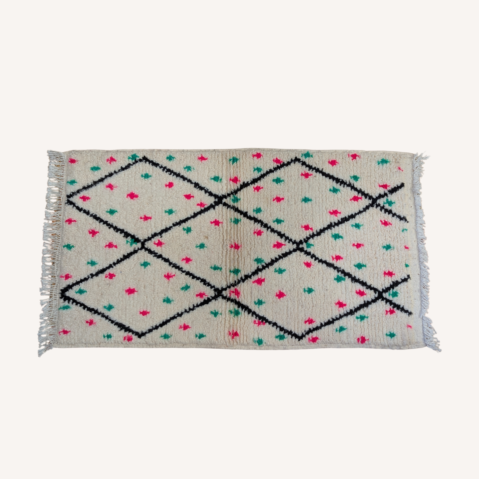 Leyla - Rugs & Tales