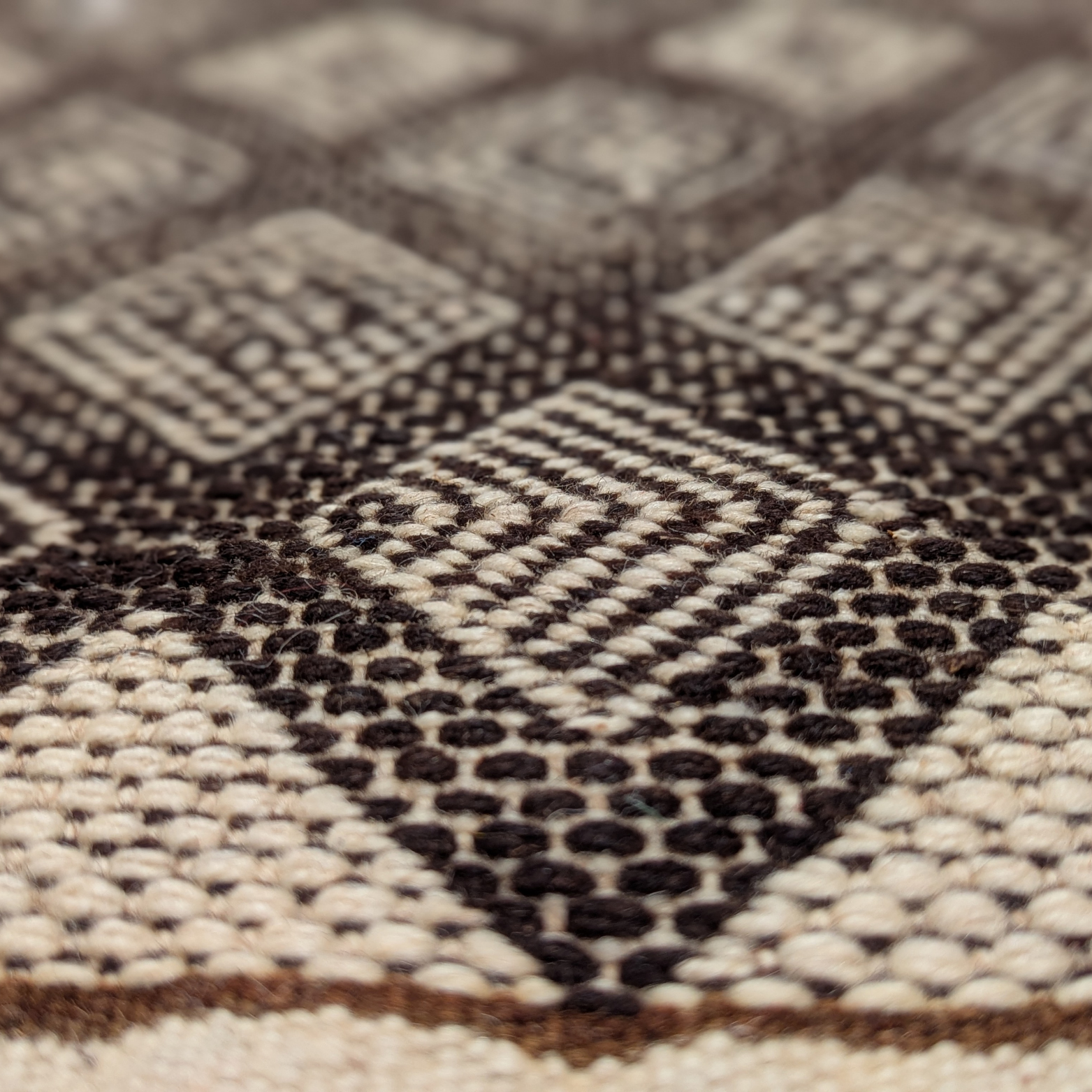 Onyra - Rugs & Tales