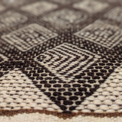Onyra - Rugs & Tales
